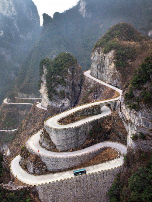 Tianmen-Mountain-China.jpg